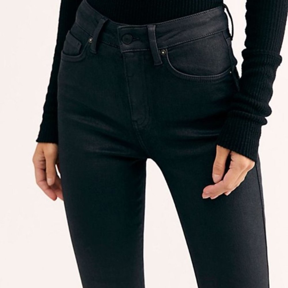 Free People We The Free High Rise Coated Raw Hem Ankle Skinny Jeans Black 26 - Picture 2 of 11